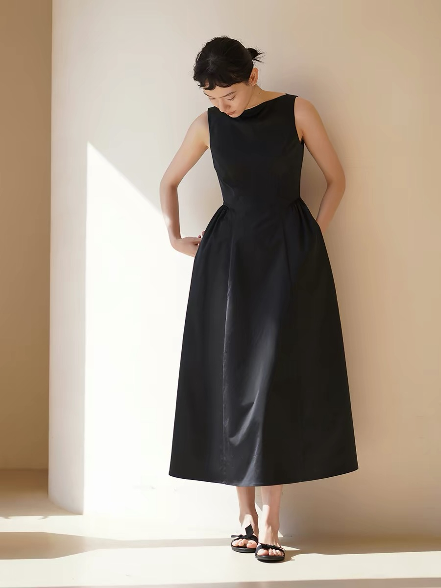Heidi Boat Neck Hepburn Dress