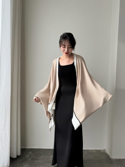 Ariccia Shawl Wrap