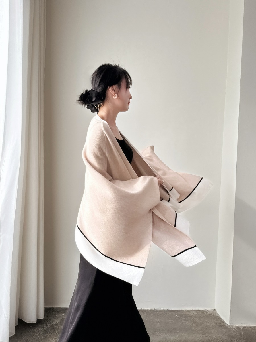 Ariccia Shawl Wrap