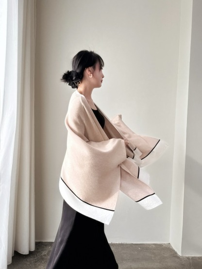 Ariccia Shawl Wrap