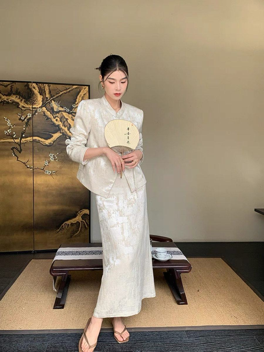 Xin Ee Oriental Outwear & Skirt