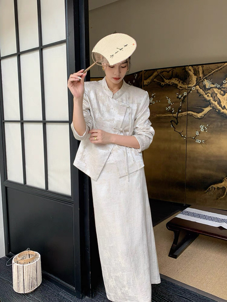 Xin Ee Oriental Outwear & Skirt