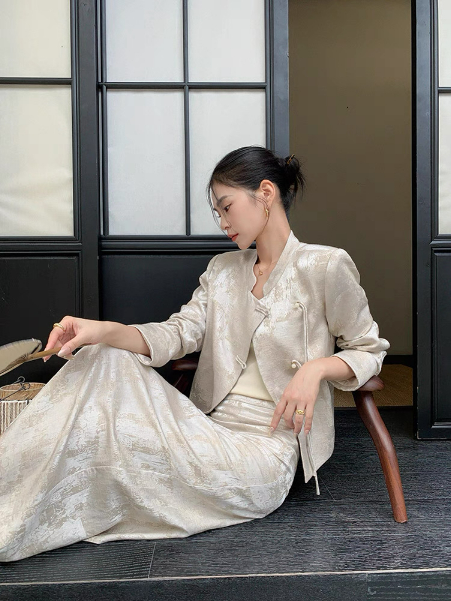 Xin Ee Oriental Outwear & Skirt