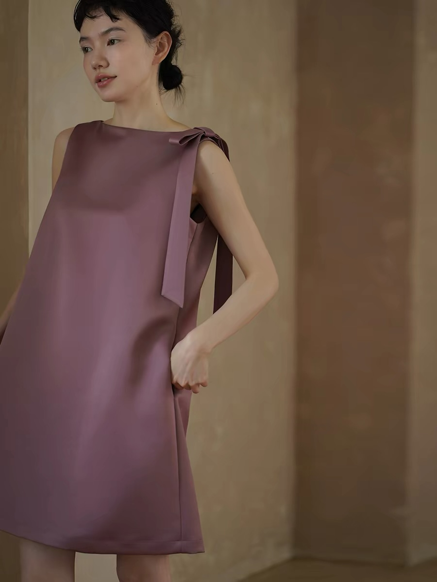 Holden Shoulder Ribbon Shift Dress