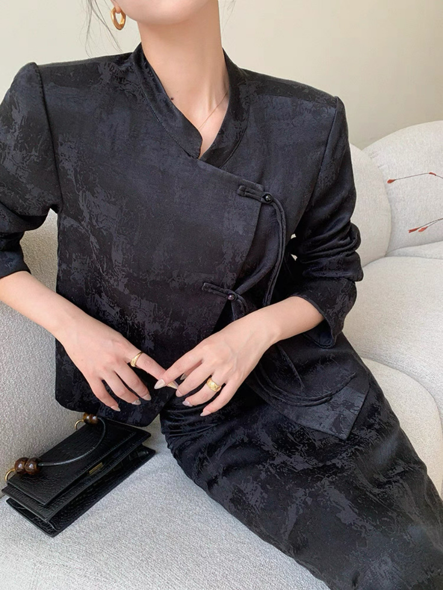Xin Ee Oriental Outwear & Skirt