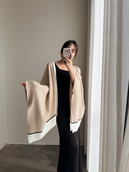 Ariccia Shawl Wrap