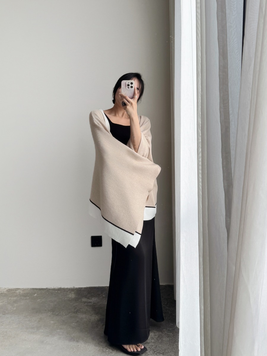 Ariccia Shawl Wrap