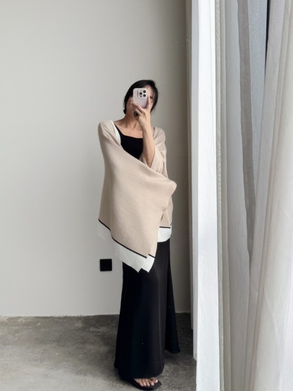 Ariccia Shawl Wrap