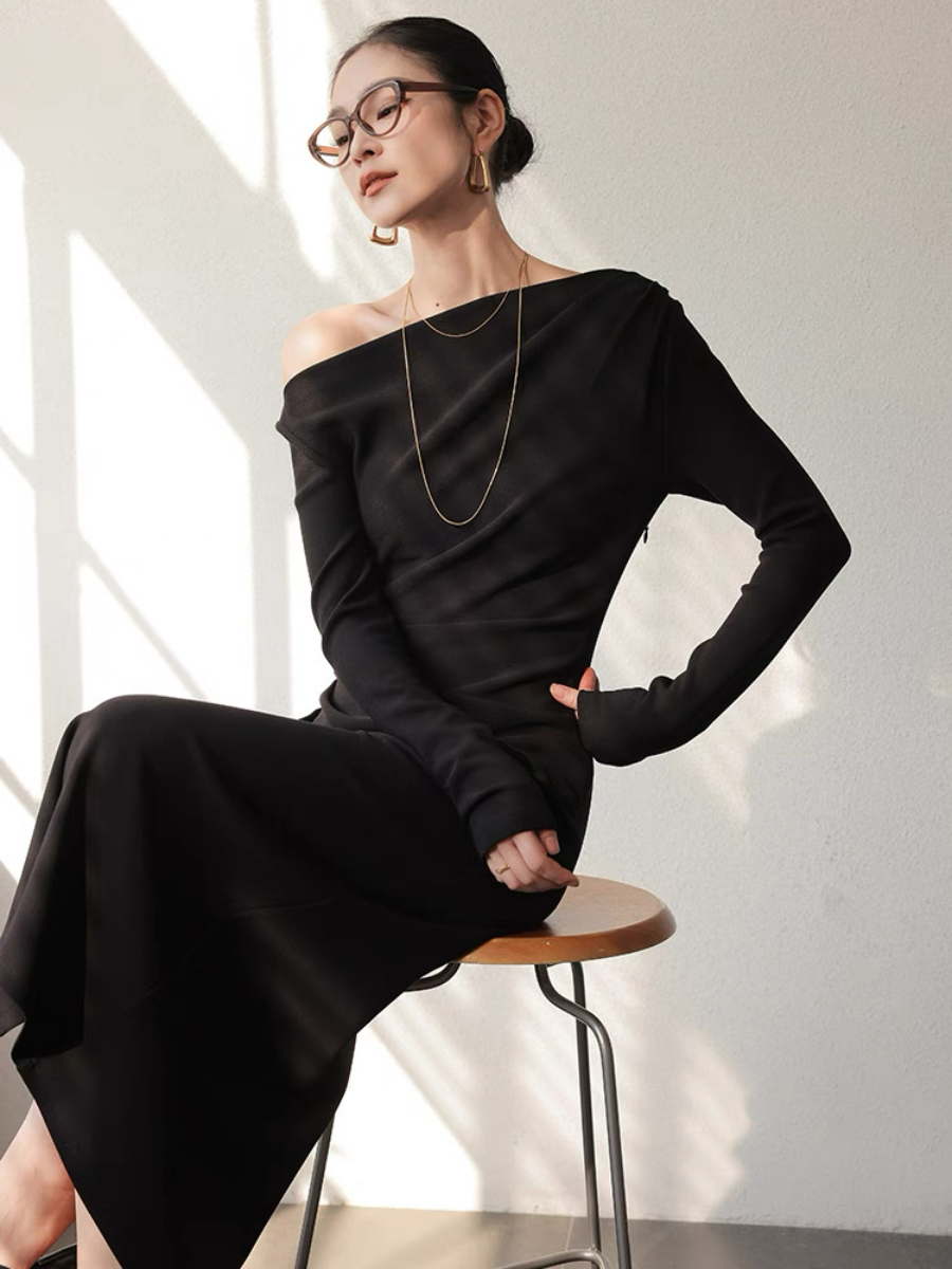 Xanthya One Shoulder Long Sleeve Dress