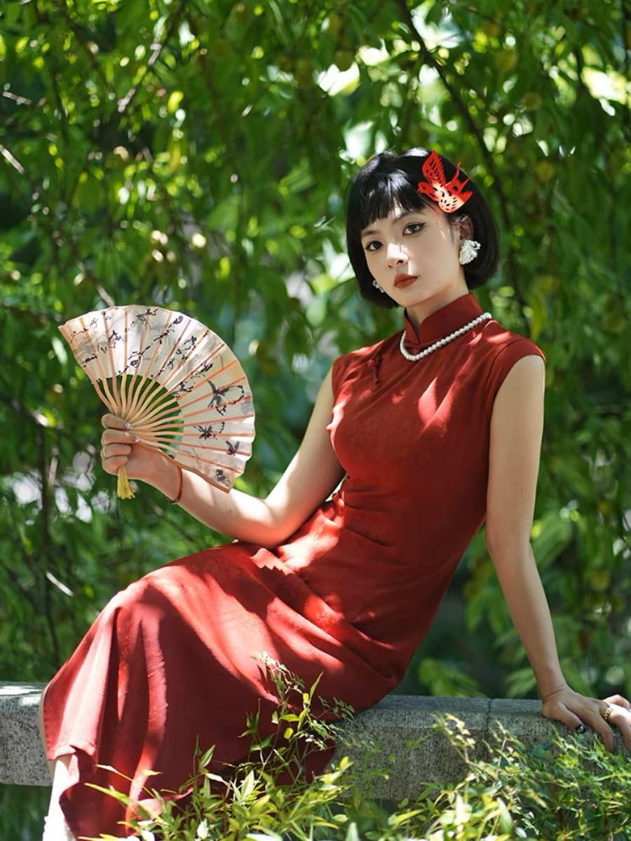 Ya Ke Cap Sleeve Jacquard Cheongsam-The Black Bow-