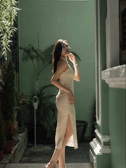 Ya Chuan Halter Neck Cheongsam