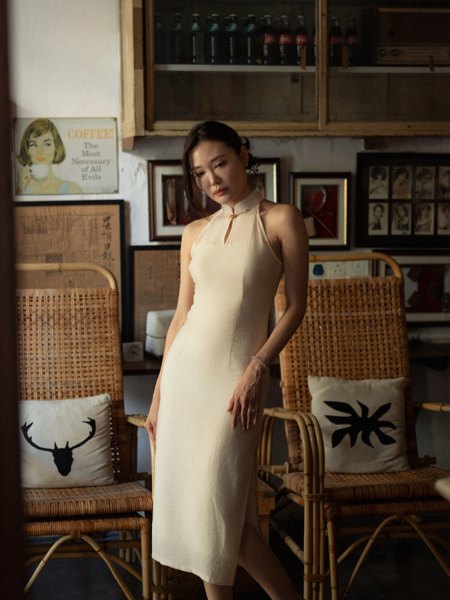 Ya Chuan Halter Neck Cheongsam