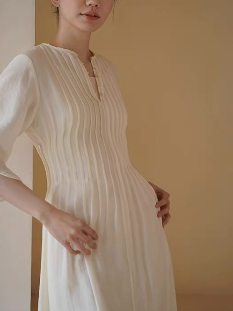 Hanne Delicate Vintage Folding Detail Dress