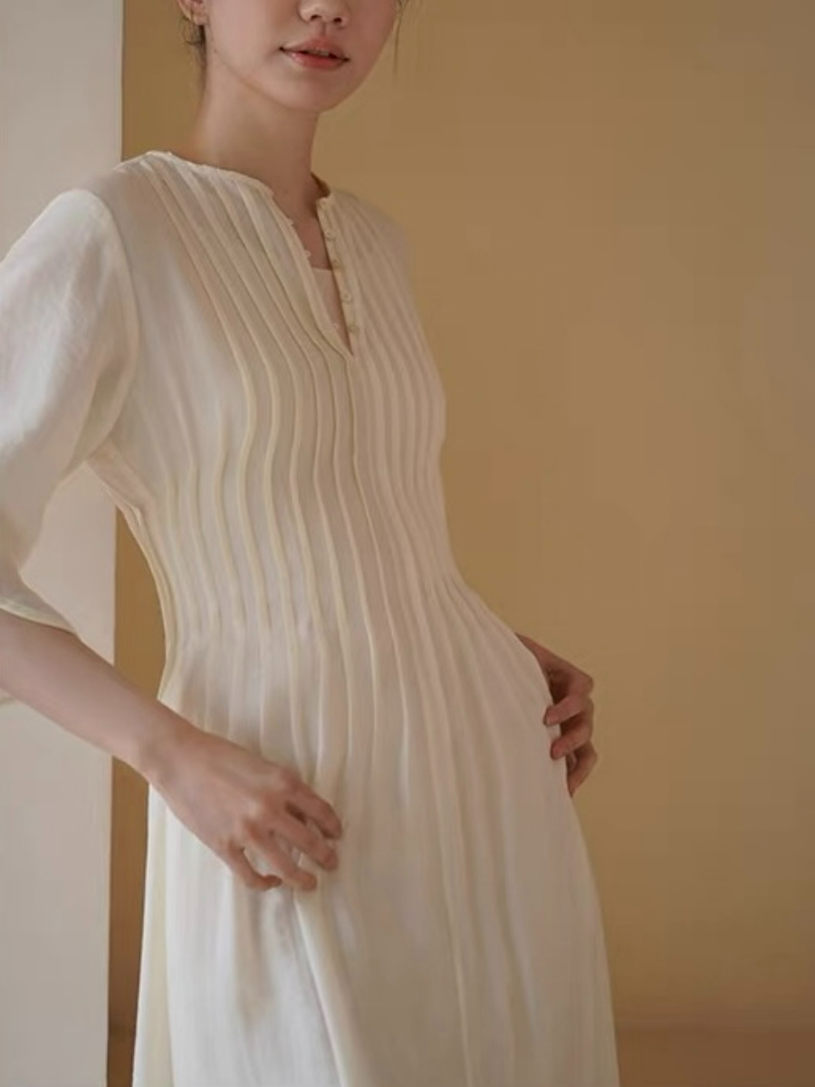 Hanne Delicate Vintage Folding Detail Dress