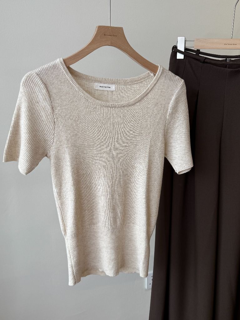 Vane Round Neck Knit Top