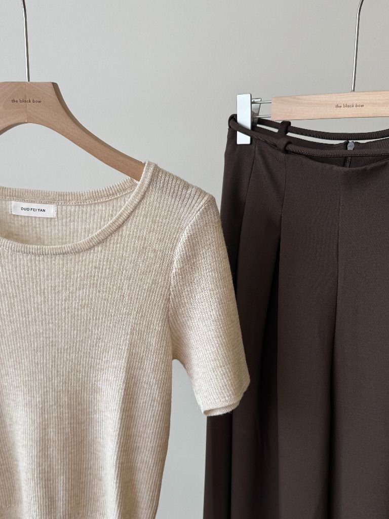 Vane Round Neck Knit Top