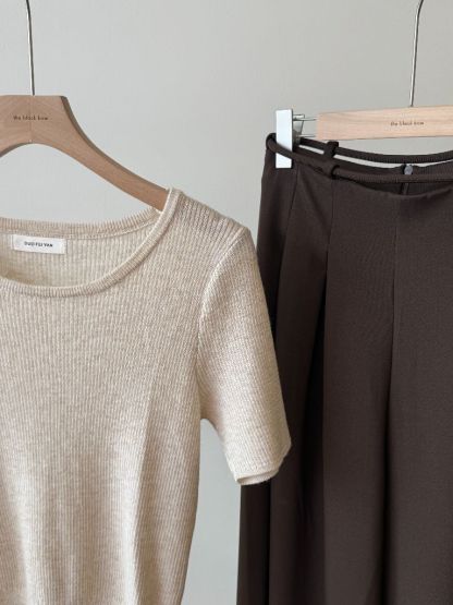 Vane Round Neck Knit Top