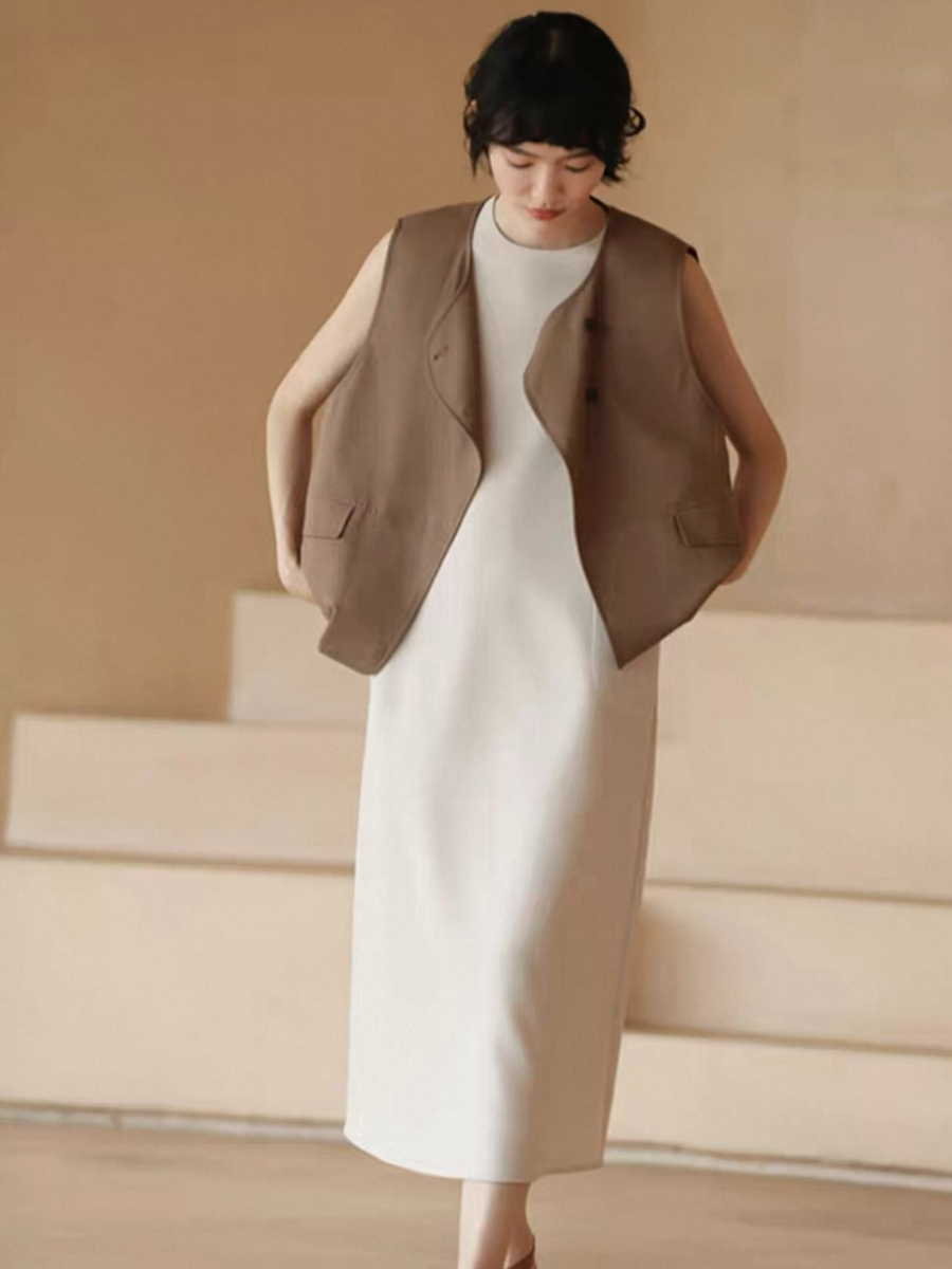 Helen Minimal Pocket Shift Dress