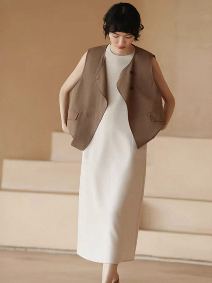 Helen Minimal Pocket Shift Dress
