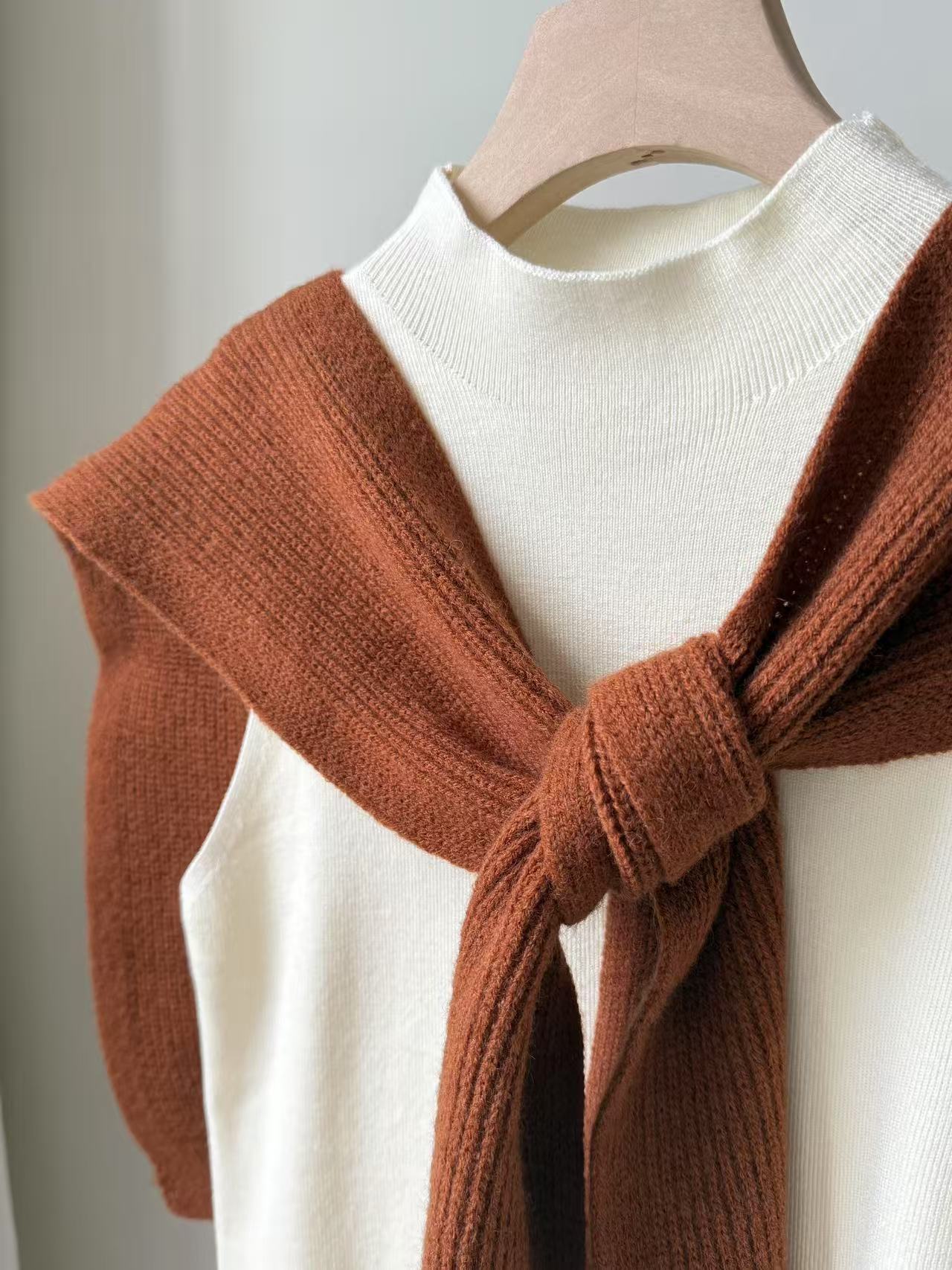 Wewe Ribbed Knit Shawl