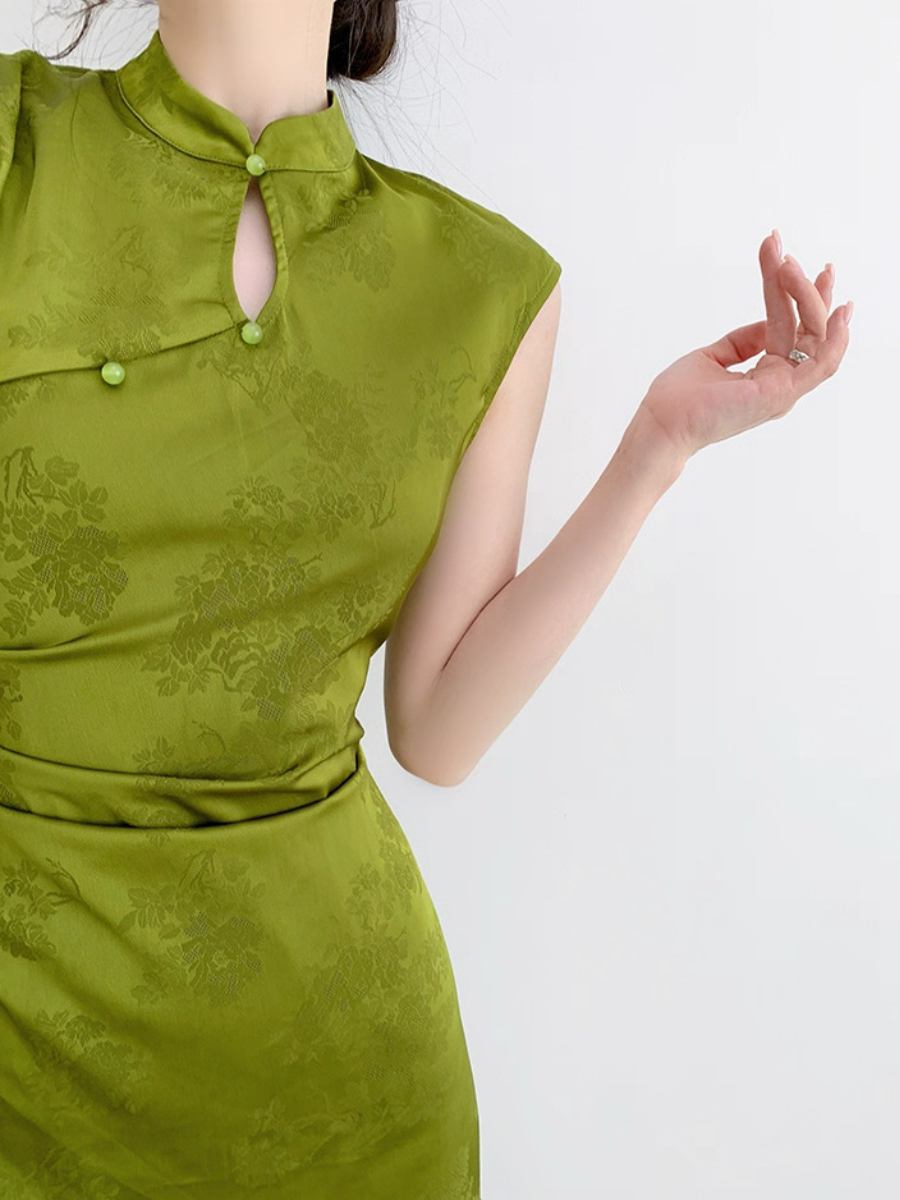 Han An Sleeveless Floral Cheongsam