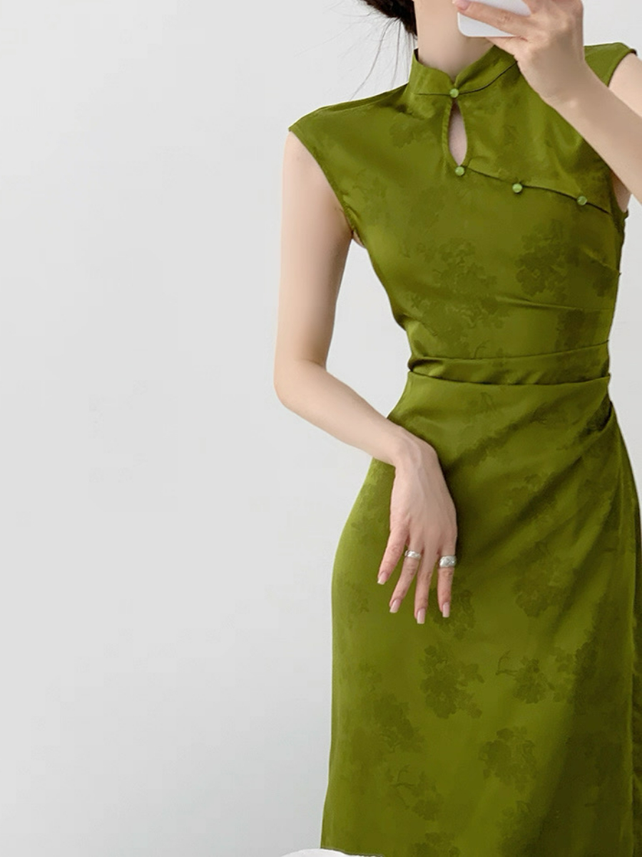 Han An Sleeveless Floral Cheongsam