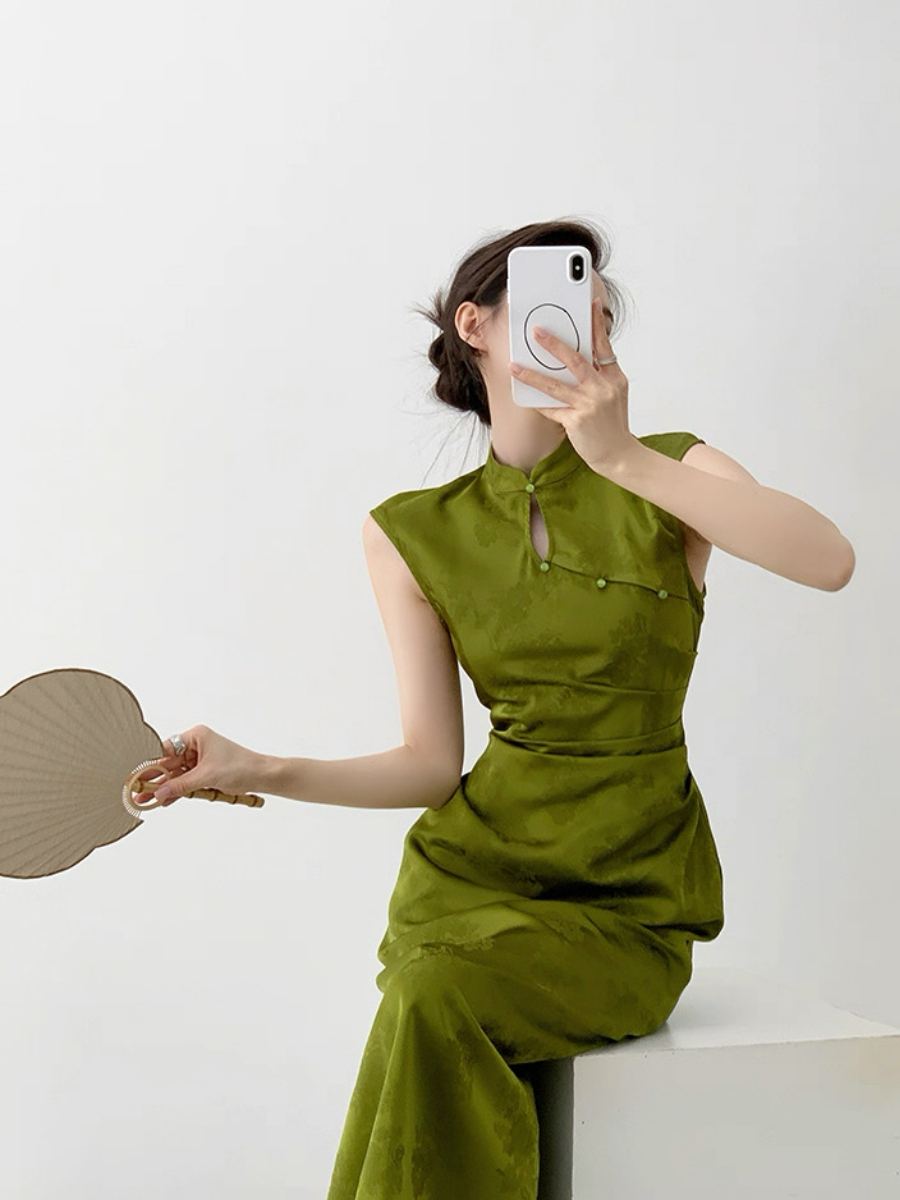 Han An Sleeveless Floral Cheongsam