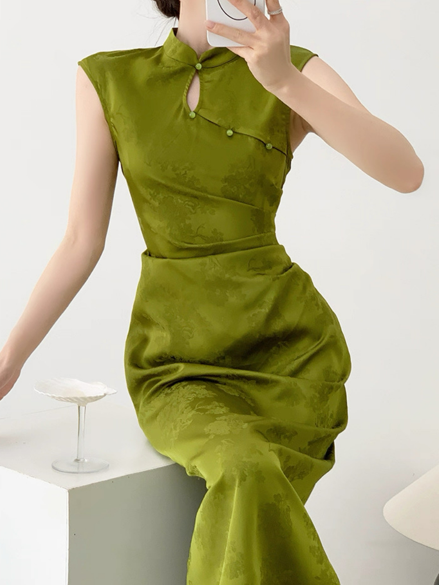 Han An Sleeveless Floral Cheongsam