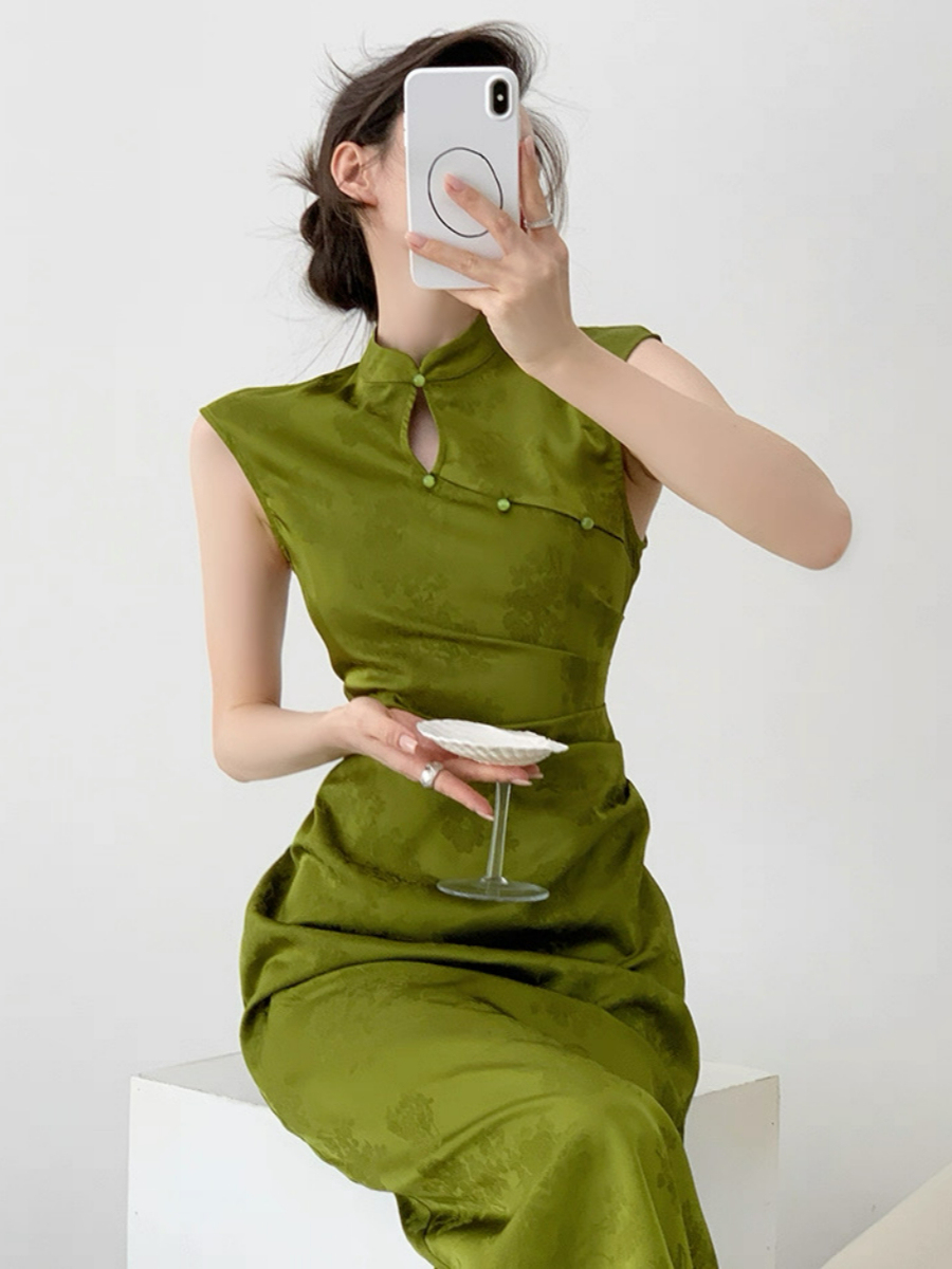 Han An Sleeveless Floral Cheongsam