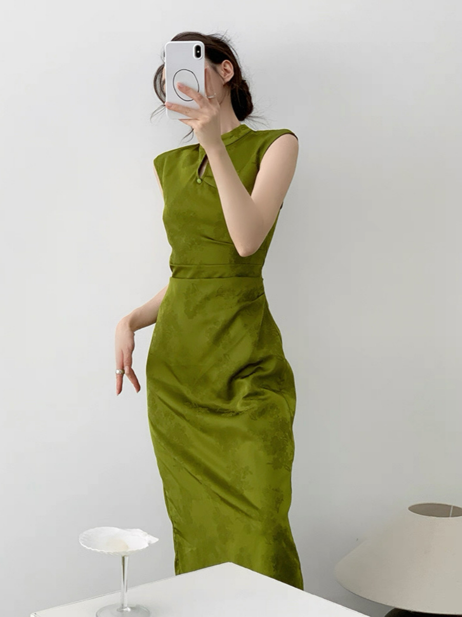 Han An Sleeveless Floral Cheongsam