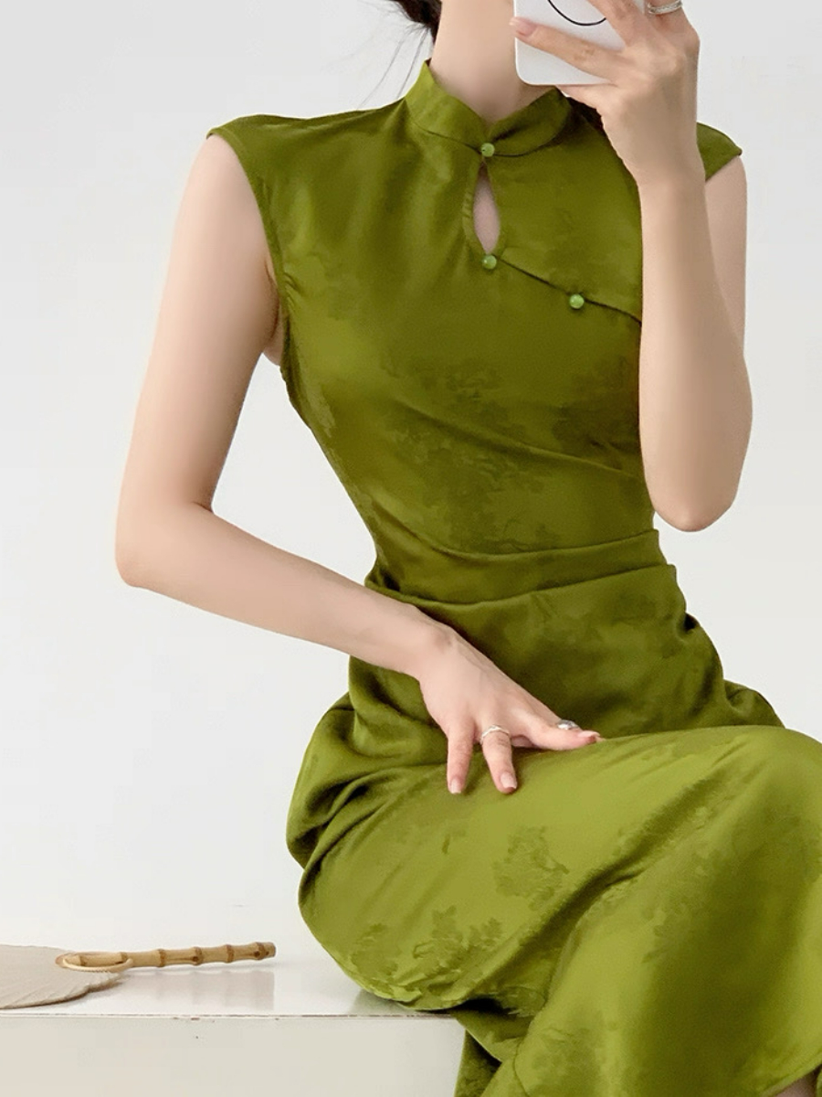 Han An Sleeveless Floral Cheongsam