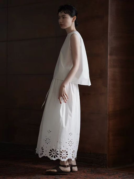 Halle Sleeveless Back Detailed Top & Crochet Skirt Set 