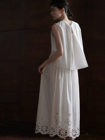 Halle Sleeveless Back Detailed Top & Crochet Skirt Set 