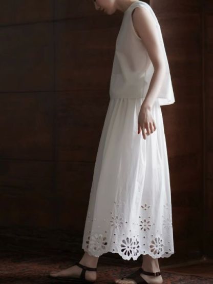Halle Sleeveless Back Detailed Top & Crochet Skirt Set 