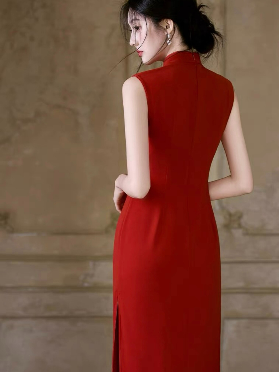 Han Bi Bamboo Embroided Sleeveless Cheongsam