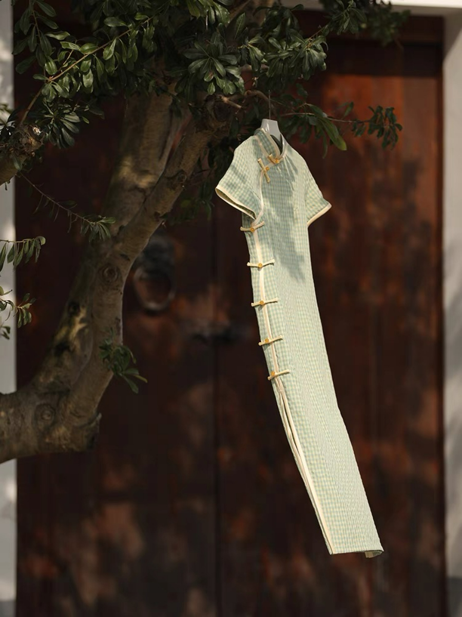 Ya Ge Checked Cheongsam-The Black Bow-