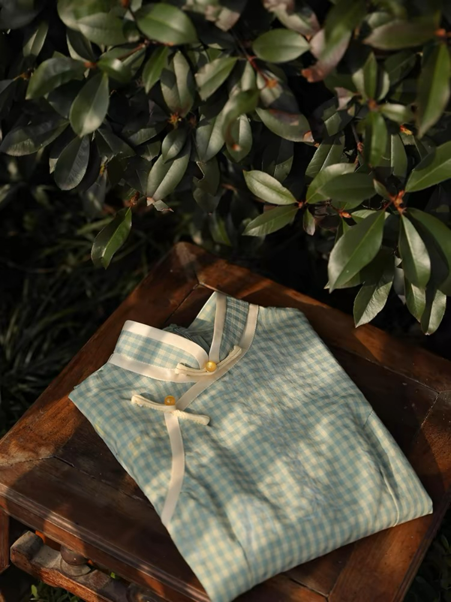 Ya Ge Checked Cheongsam-The Black Bow-