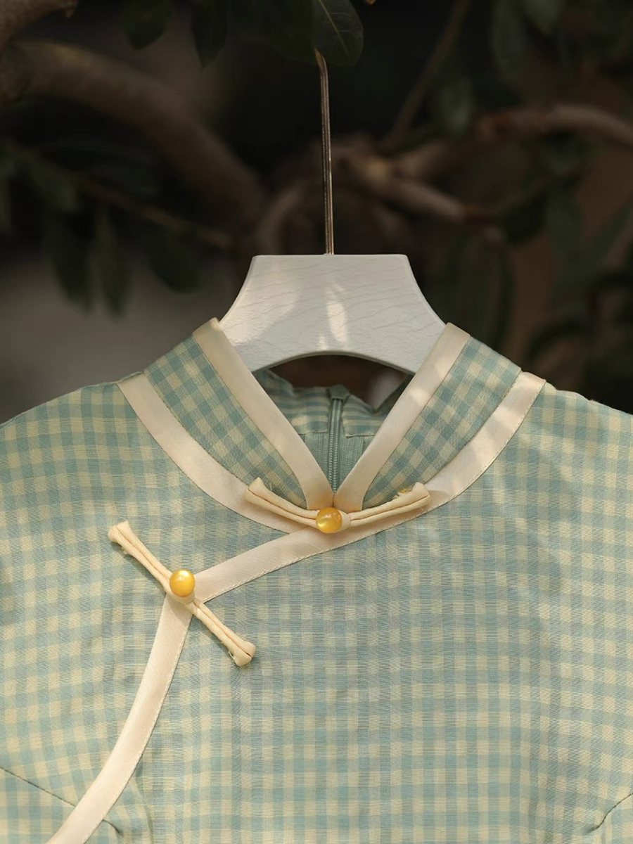 Ya Ge Checked Cheongsam-The Black Bow-