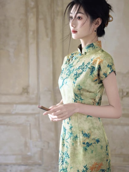 Han Ben Leaf Print Cap Sleeve Cheongsam