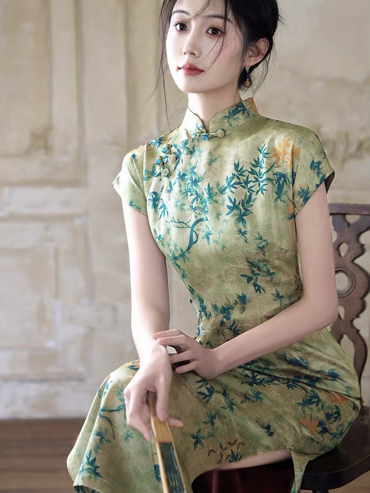 Han Ben Leaf Print Cap Sleeve Cheongsam
