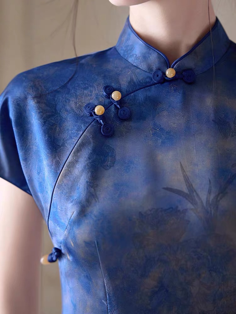 Han Chu Watercolor Cheongsam