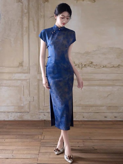 Han Chu Watercolor Cheongsam