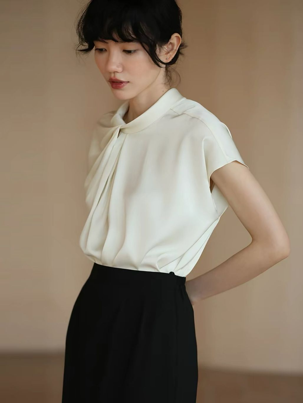 Harmonit Asymmetric Collar Blouse