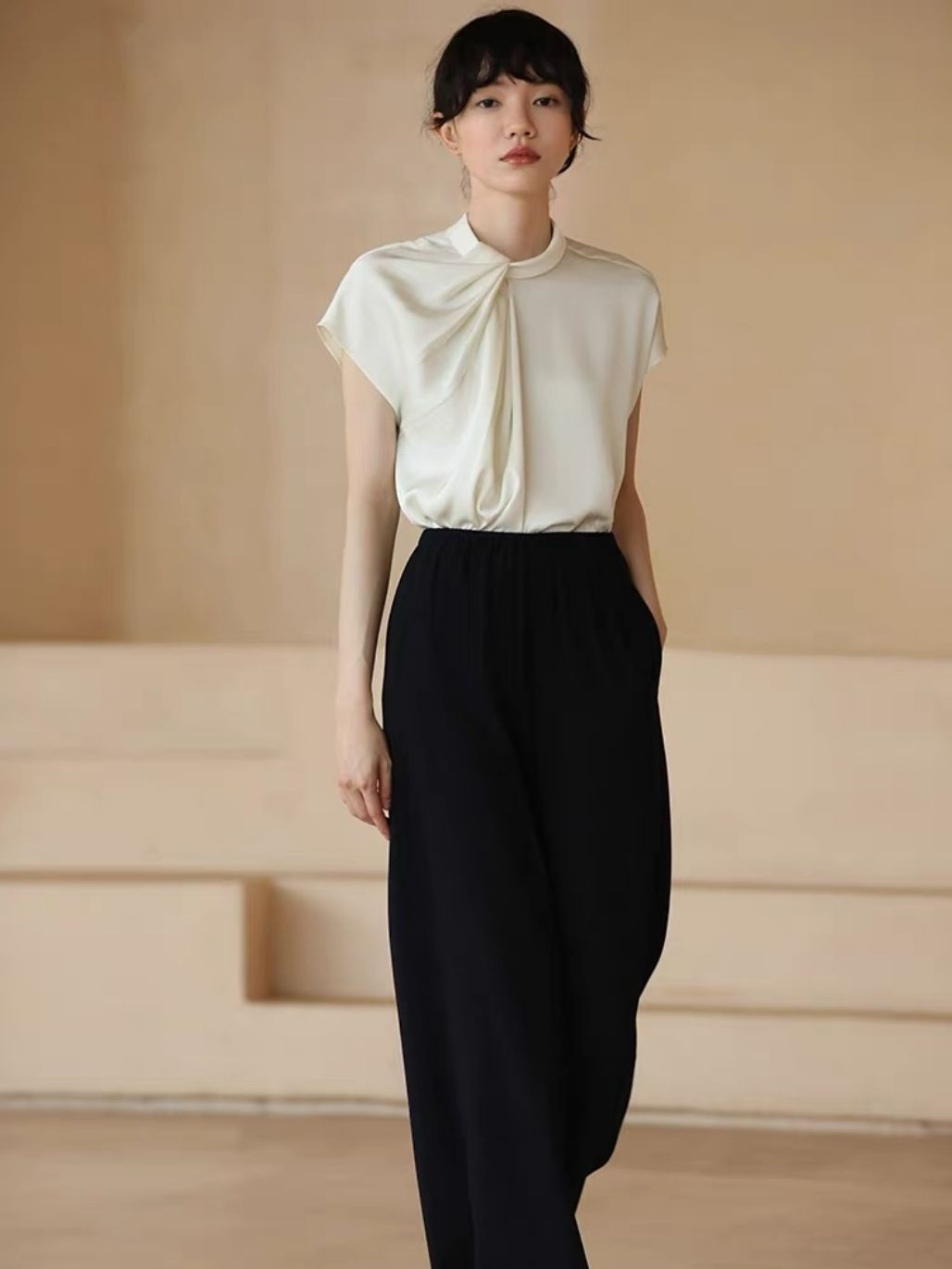 Harmonit Asymmetric Collar Blouse