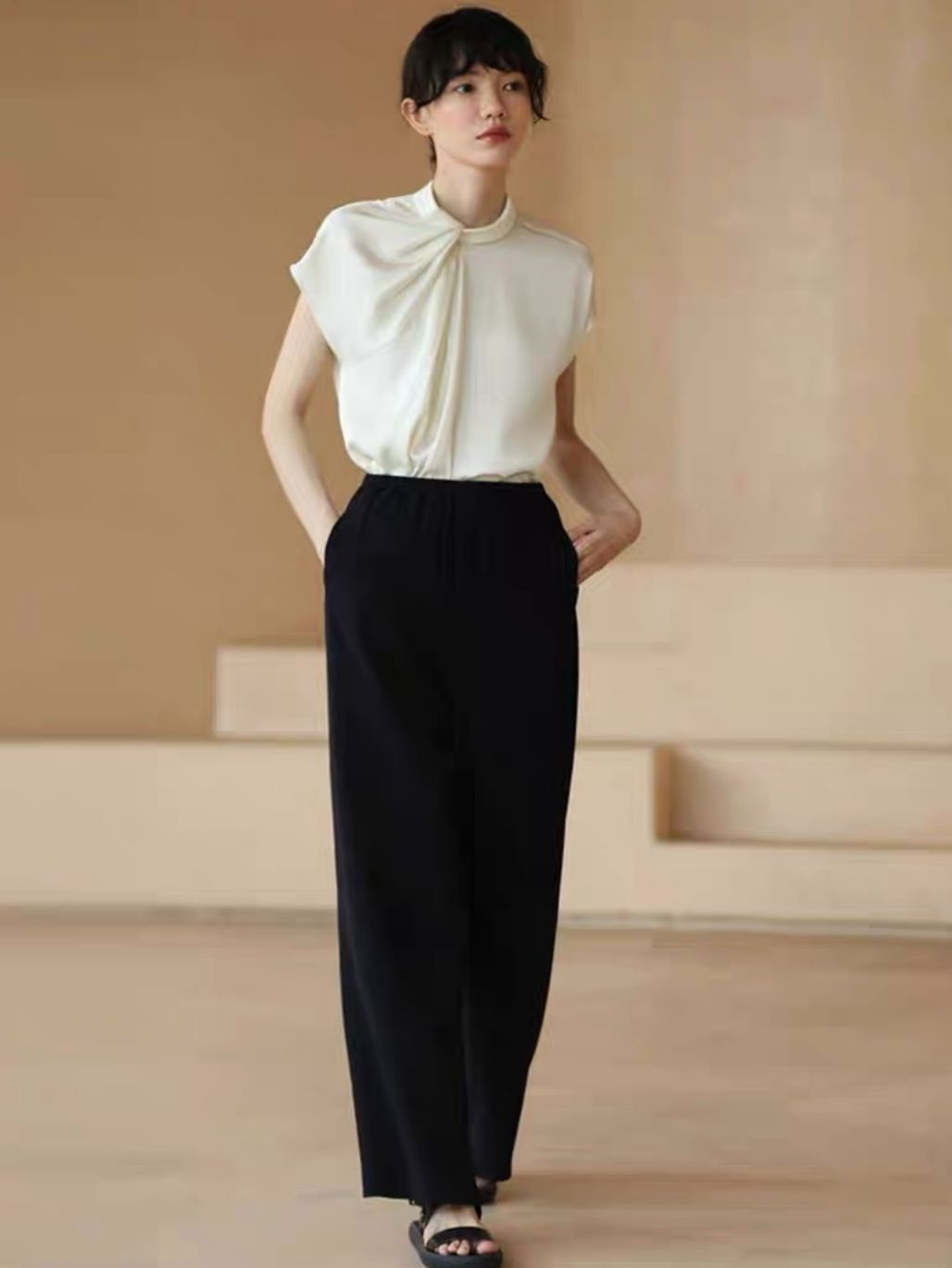 Harmonit Asymmetric Collar Blouse