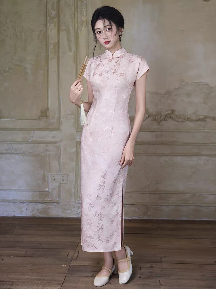 Hang Ding Floral Cheongsam