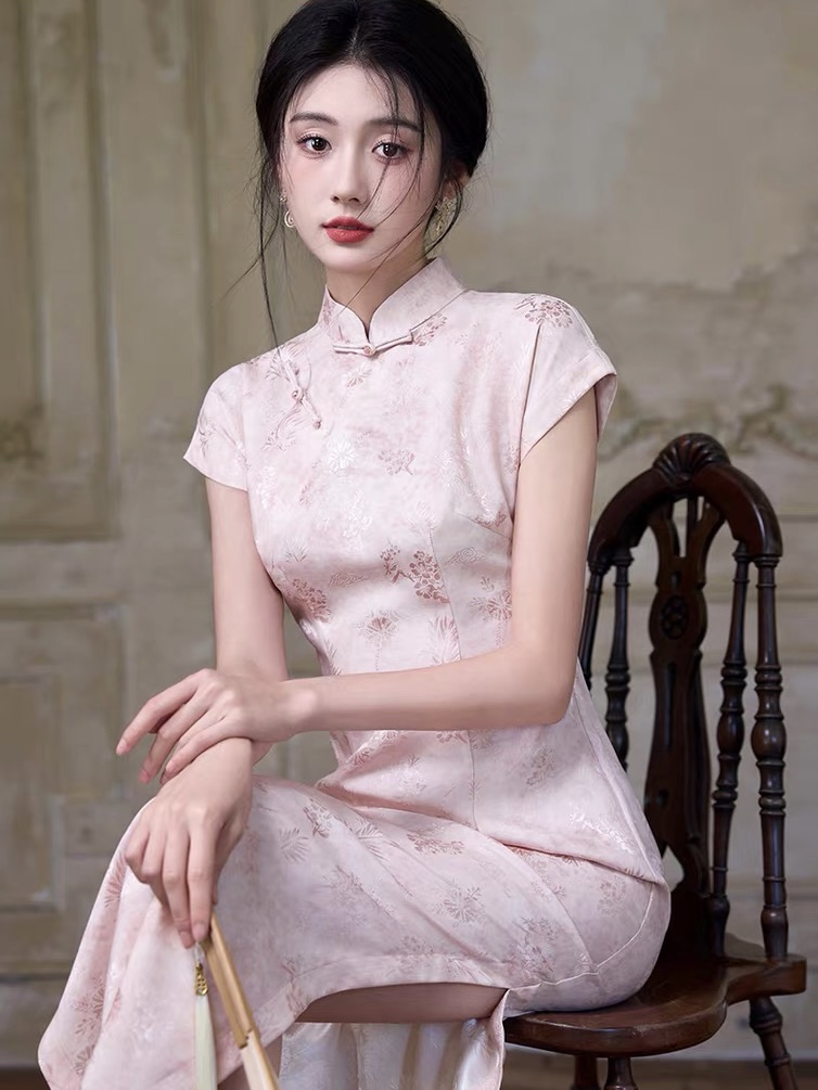 Hang Ding Floral Cheongsam