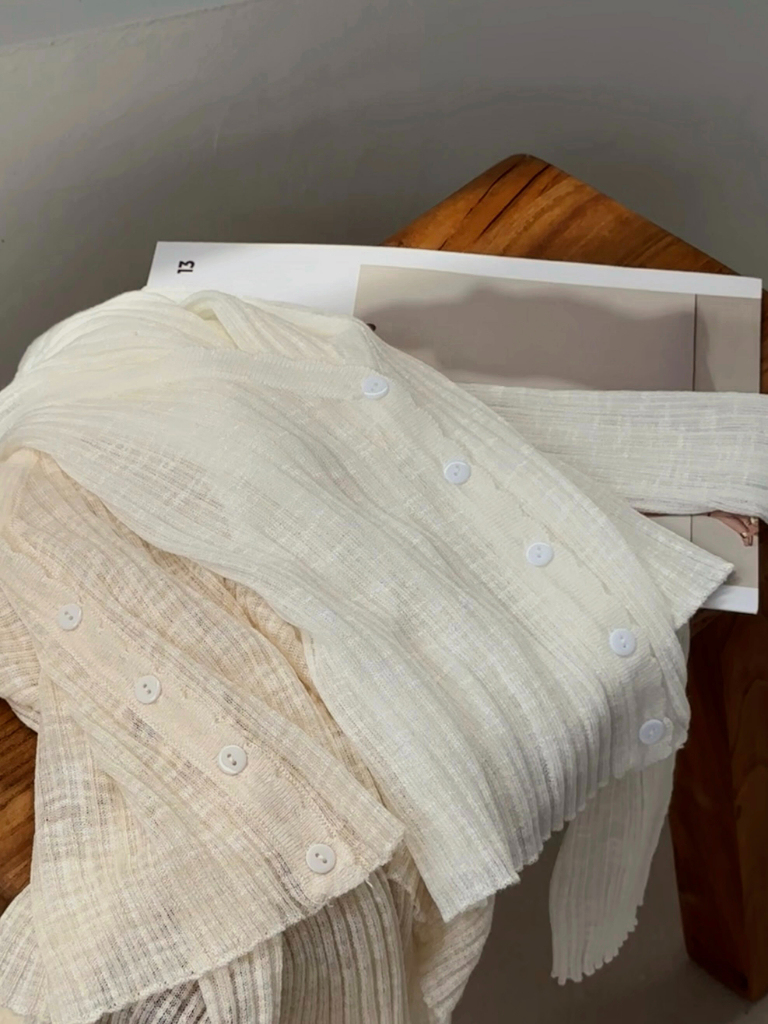 Na Na Cardigan -The Black Bow-