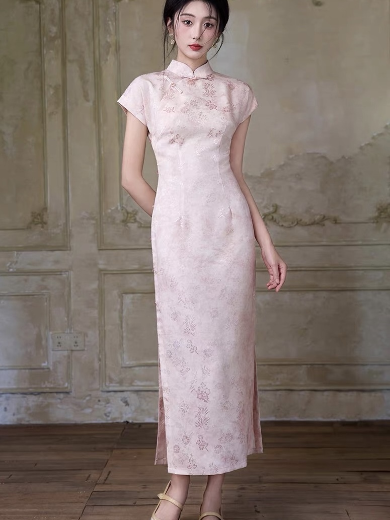 Hang Ding Floral Cheongsam