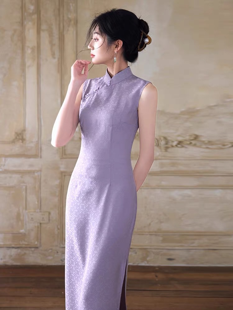 Han Zi Sleeveless Cheongsam